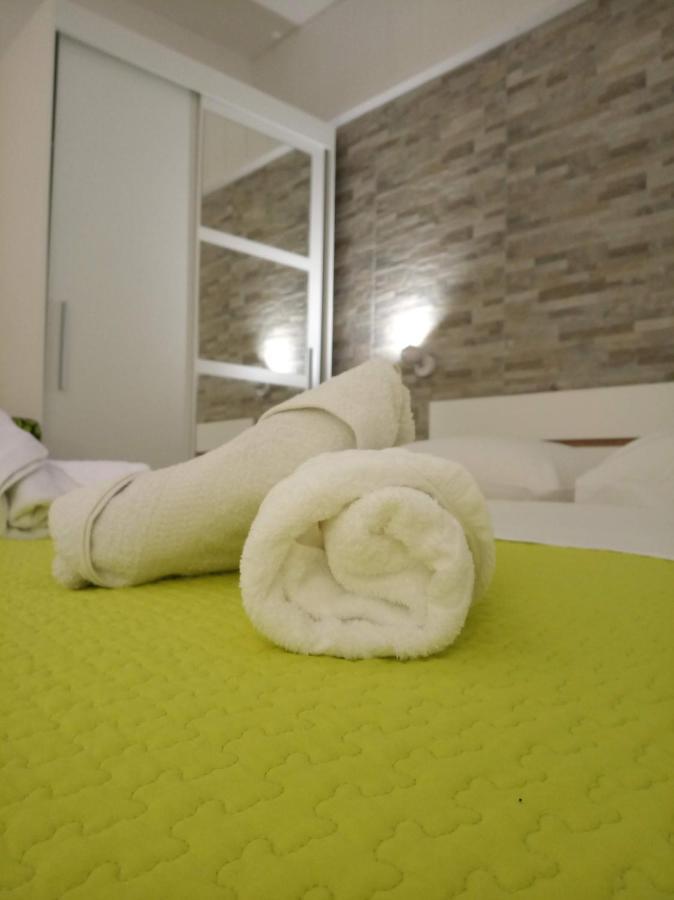 וודיצה Apartments Meri מראה חיצוני תמונה
