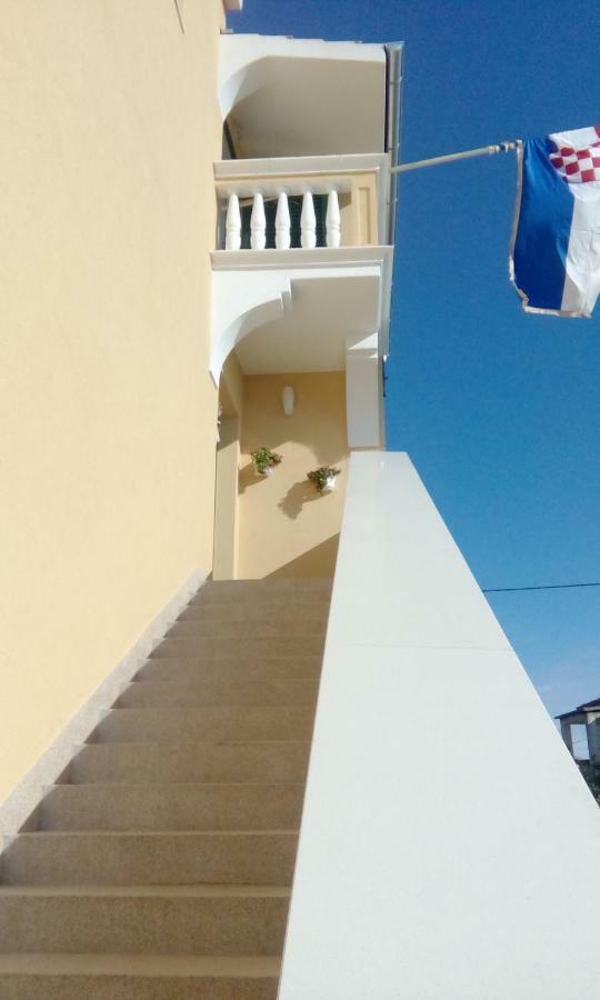 וודיצה Apartments Meri מראה חיצוני תמונה