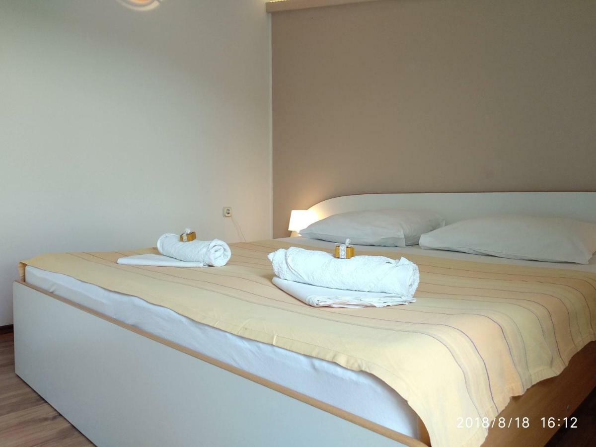 וודיצה Apartments Meri מראה חיצוני תמונה